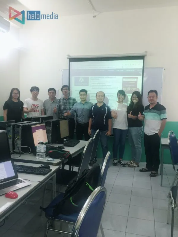 Tinh Pham dạy Khoá học WordPress KHTN