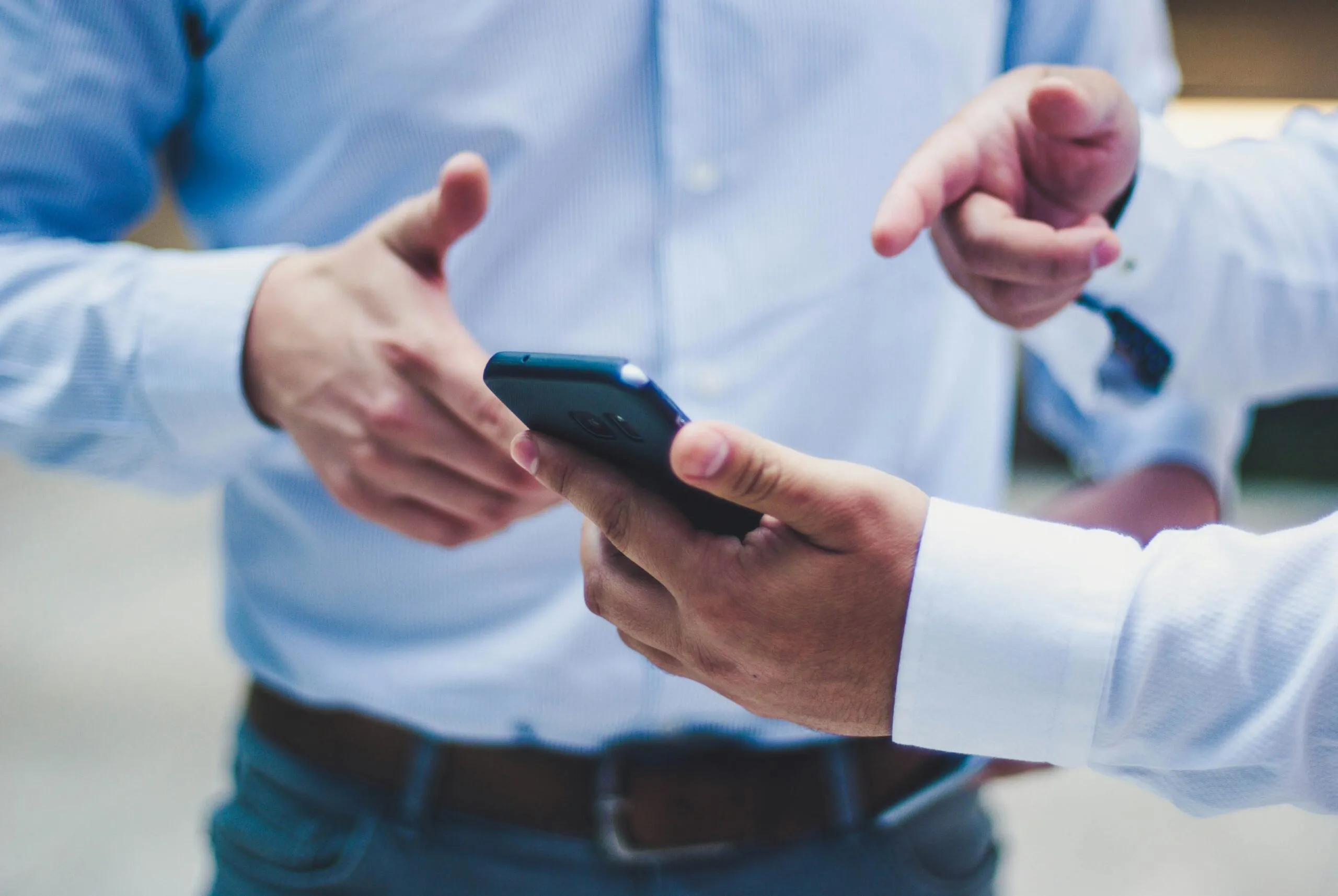 loi tuong thich mobile scaled thiết kế web Halo Media